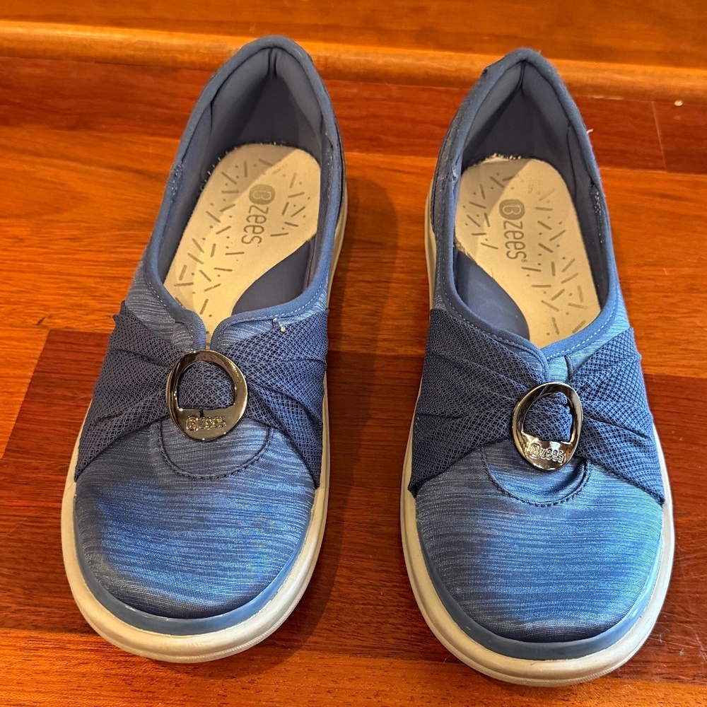 Bzees Blue Knit Slip-On Comfort Shoes with Decorative Ring - Picture 2 of 8